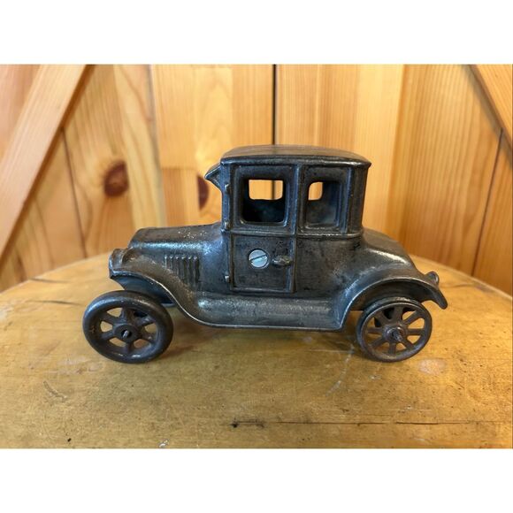 Vintage ARCADE Cast Iron FORD Coupe (5182) - Picture 3 of 8